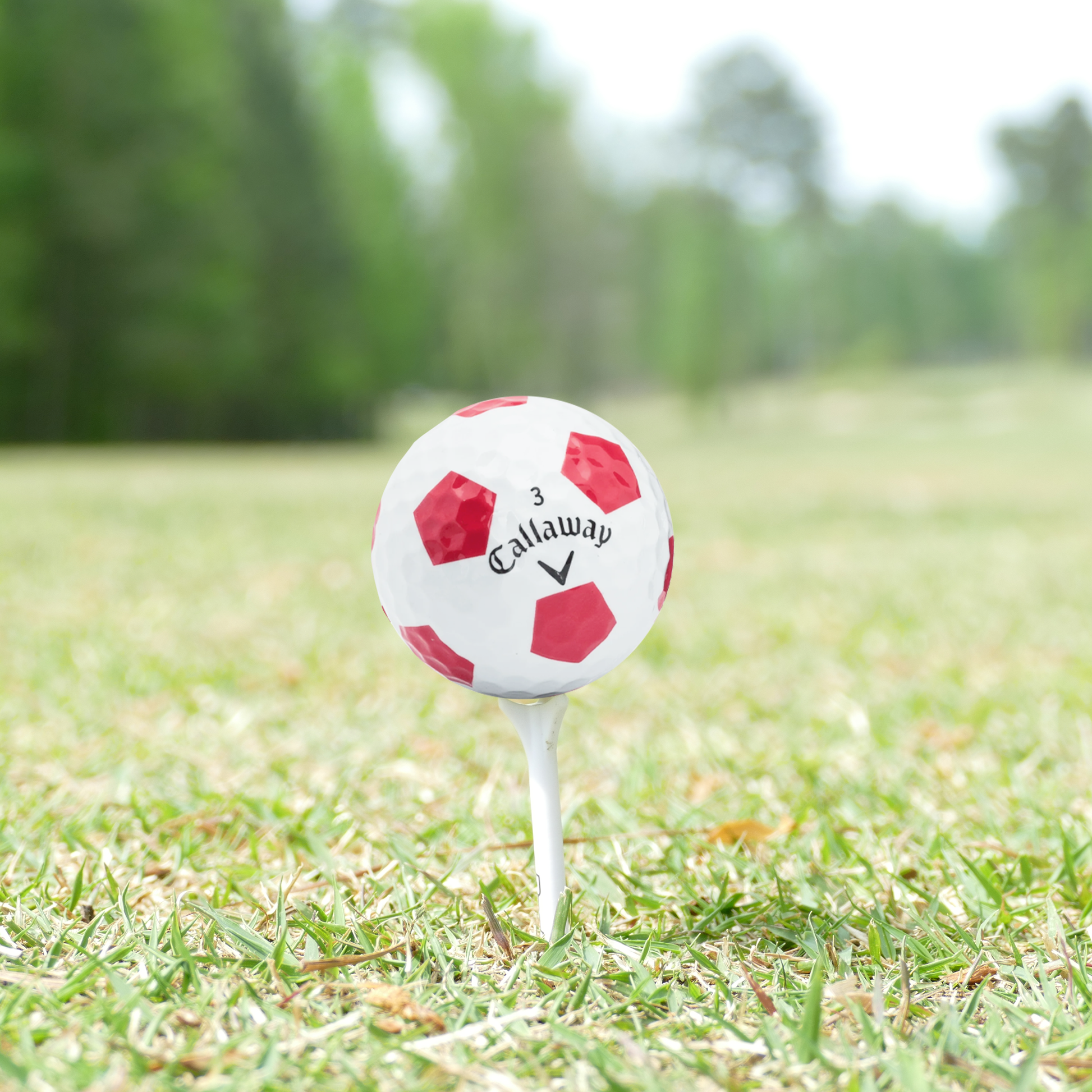 Callaway Chrome Soft Truvis White & Red Golf Balls - practice golf balls by Callaway
